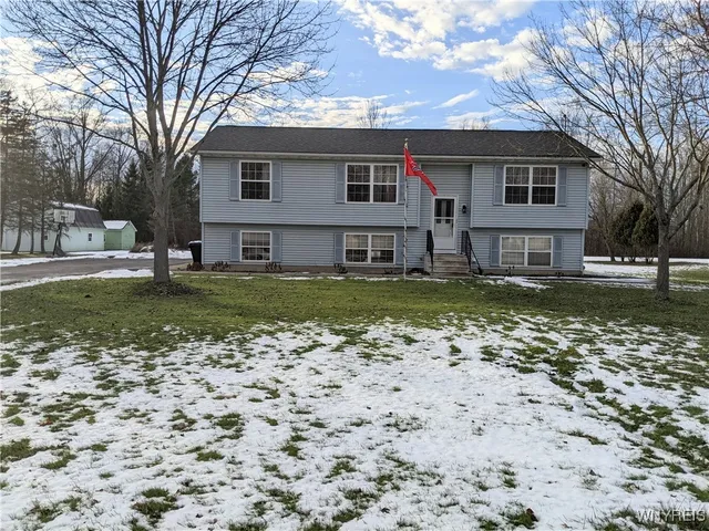 $1,400 | 6926 Maple Drive, Wheatfield, NY 14120