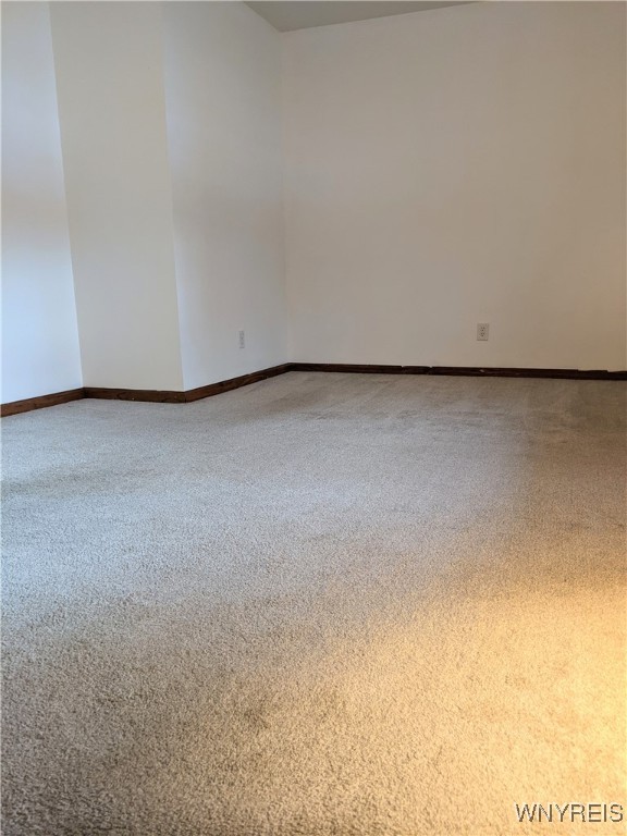 6926 Maple Drive Wheatfield, NY 14120 - Photo 11 of 16 Bedroom #1