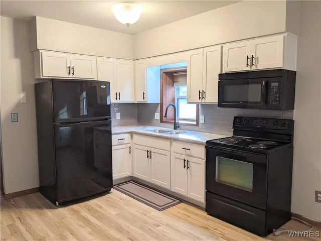 $1,400 | 6926 Maple Drive, Wheatfield, NY 14120