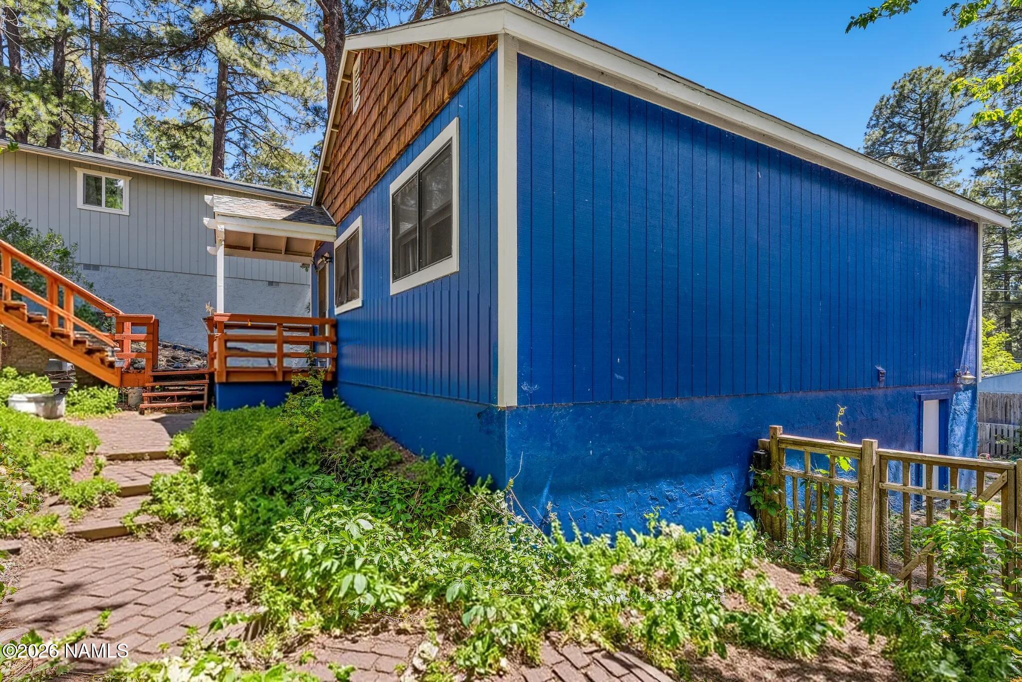 792 Comanche Street Flagstaff, AZ 86005 - Photo 20 of 23 Side Yard