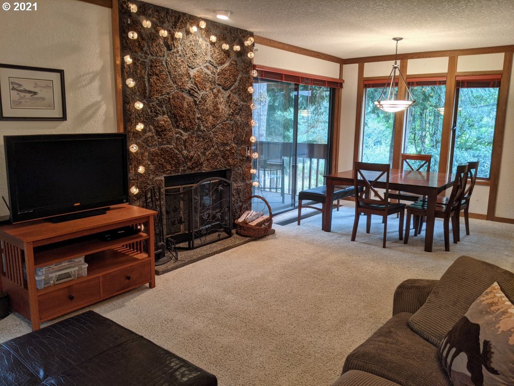 26259 East Welches Road, Unit 6 Welches, OR 97067 - Photo 4 of 30 Gallery Image 4