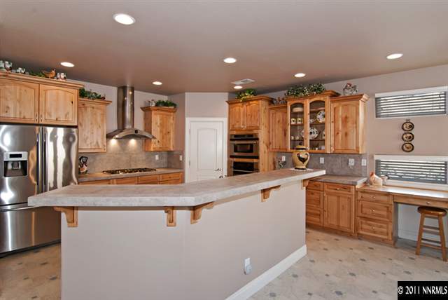 7310 Hurst Park Road Reno, NV 89502 - Photo 4 of 13 Photo 4