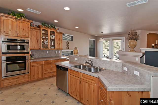 7310 Hurst Park Road Reno, NV 89502 - Photo 5 of 13 Photo 5