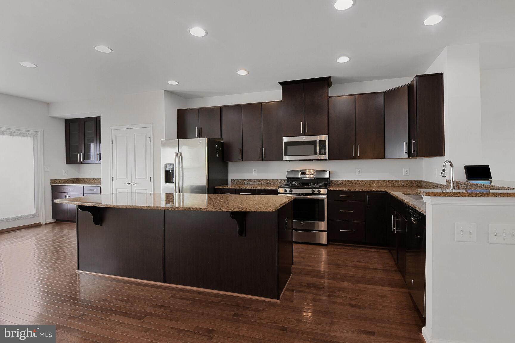 3636 Wright Terrace Washington, DC 20018 - Photo 11 of 39