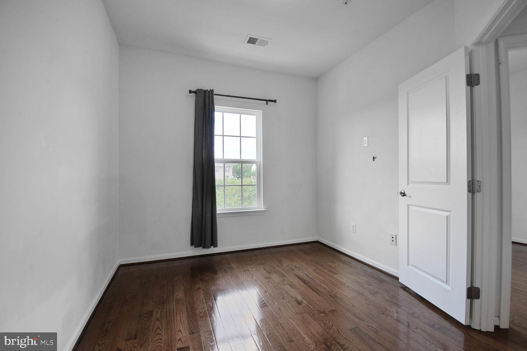 3636 Wright Terrace Washington, DC 20018 - Photo 18 of 39