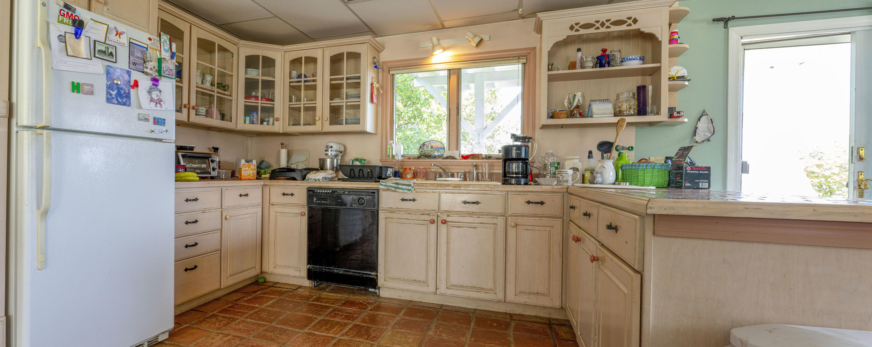268 Harbor Road Swans Island, ME 04685 - Photo 8 of 17 Kitchen 2