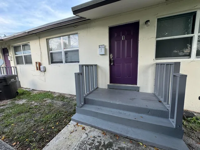 $1,750 | 907 8th Street, Unit 1, West Palm Beach, FL 33401