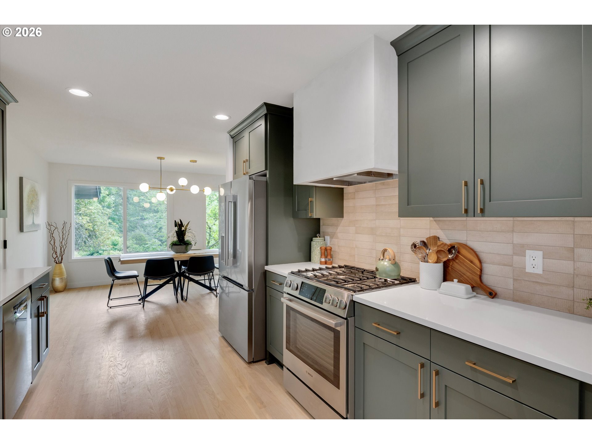 8560 Southwest Gayle Lane Portland, OR 97225 - Photo 13 of 47