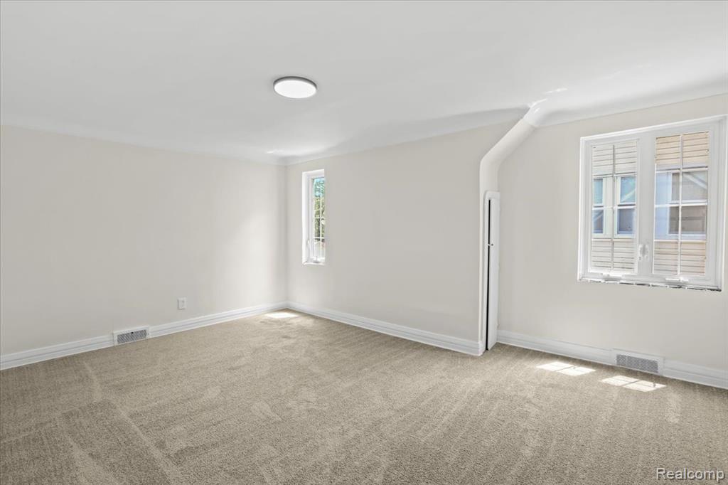 294 Riverside Drive Detroit, MI 48215 - Photo 20 of 36 Gallery Image 20