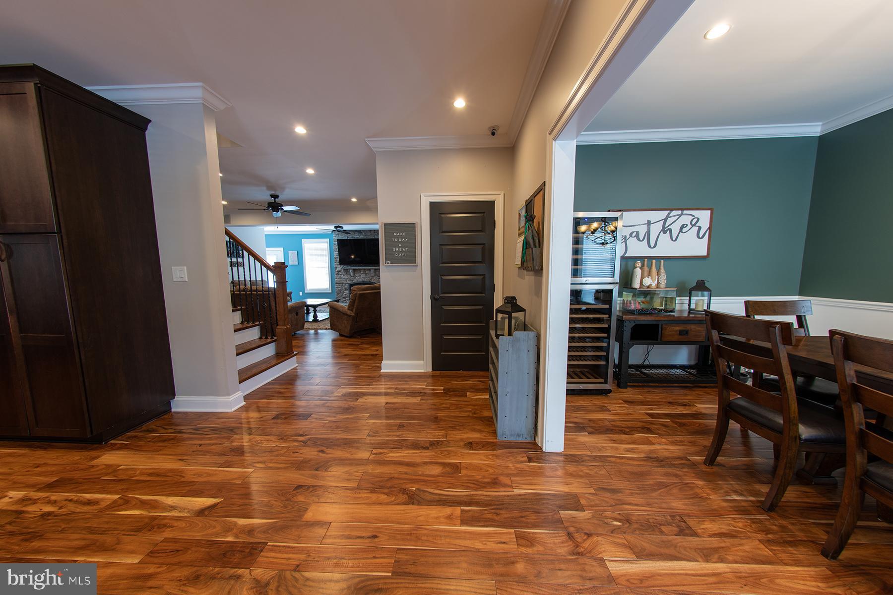 219 Old Magothy Bridge Road Pasadena, MD 21122 - Photo 18 of 85 1st floor entry