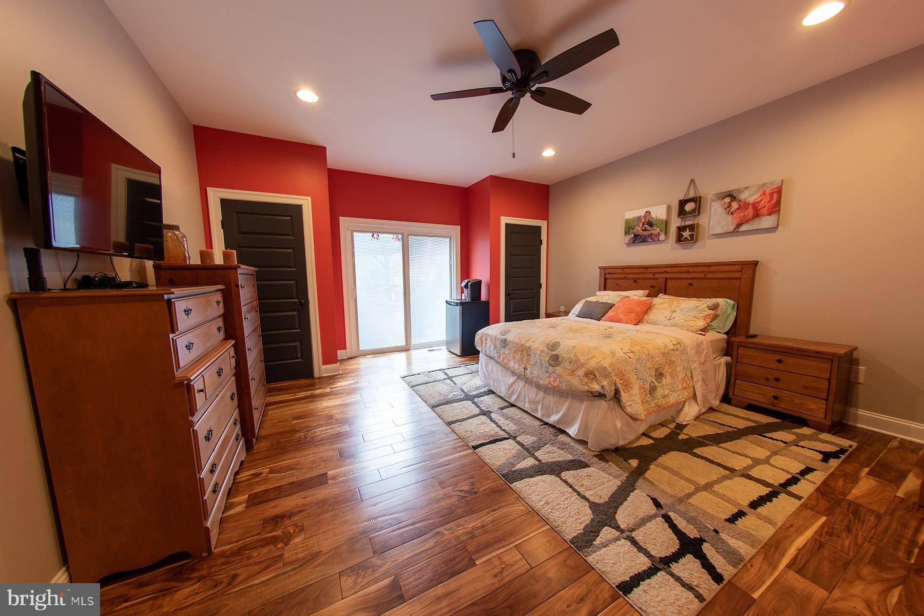 219 Old Magothy Bridge Road Pasadena, MD 21122 - Photo 31 of 85 1st floor master