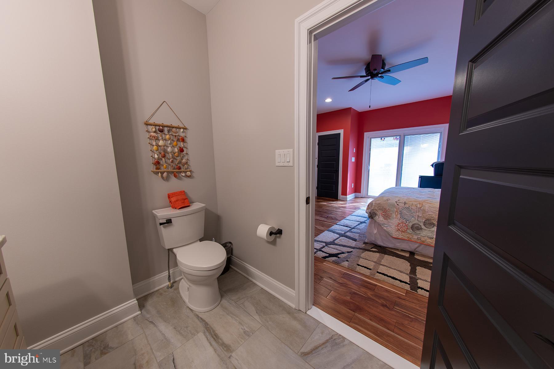 219 Old Magothy Bridge Road Pasadena, MD 21122 - Photo 33 of 85 1st floor master