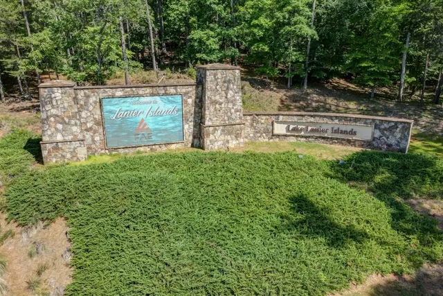 $549,660 | 5583 Spring Street, Flowery Branch, GA 30542