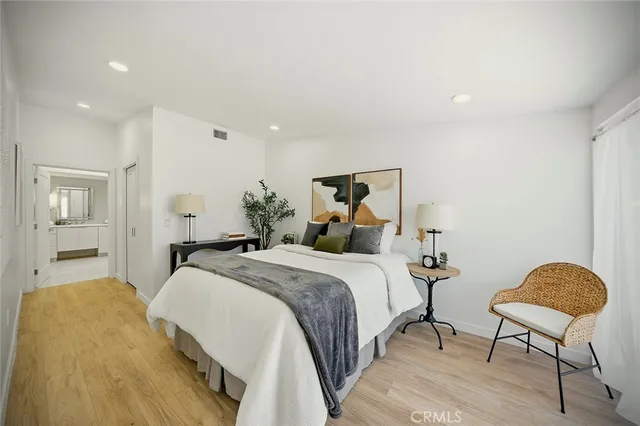 $724,500 | 1462 Merion Way, Unit M2 30K, Seal Beach, CA 90740