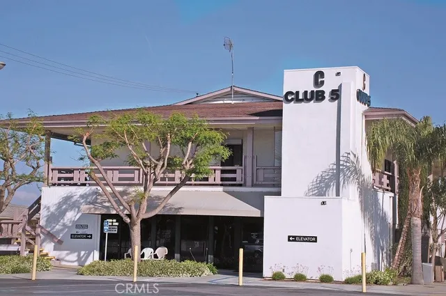 $724,500 | 1462 Merion Way, Unit M2 30K, Seal Beach, CA 90740