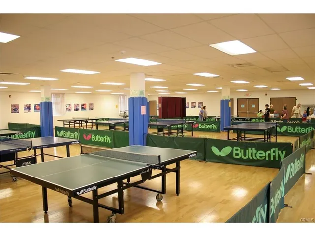 $724,500 | 1462 Merion Way, Unit M2 30K, Seal Beach, CA 90740