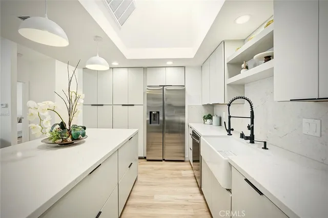 $724,500 | 1462 Merion Way, Unit M2 30K, Seal Beach, CA 90740