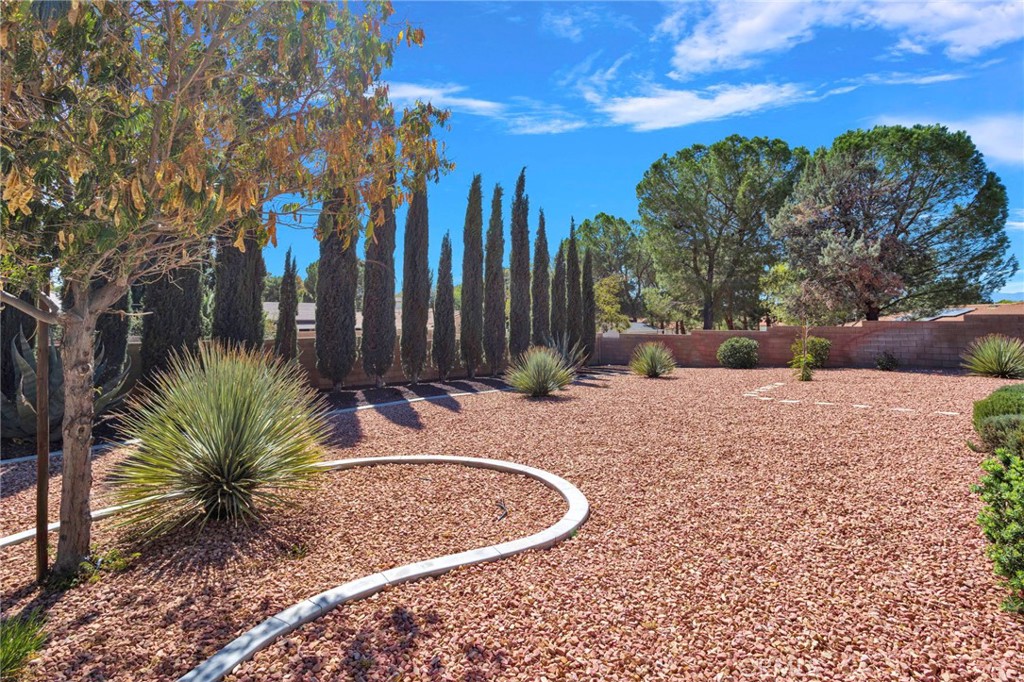 15033 Riverside Way Apple Valley, CA 92307 - Photo 48 of 55 Gallery Image 48