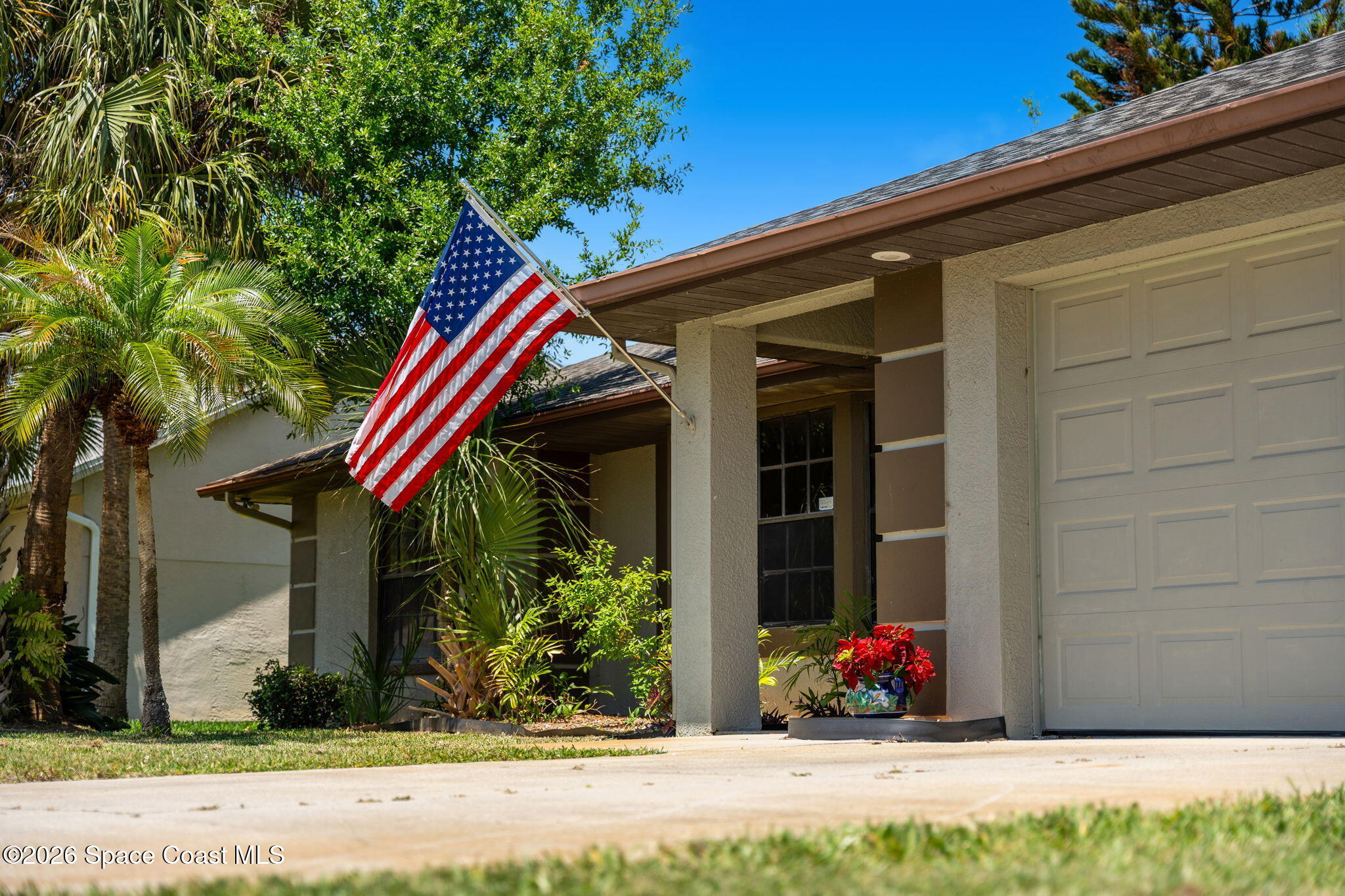 950 Whisperpine Drive Melbourne, FL 32901 - Photo 2 of 51 Front Exterior