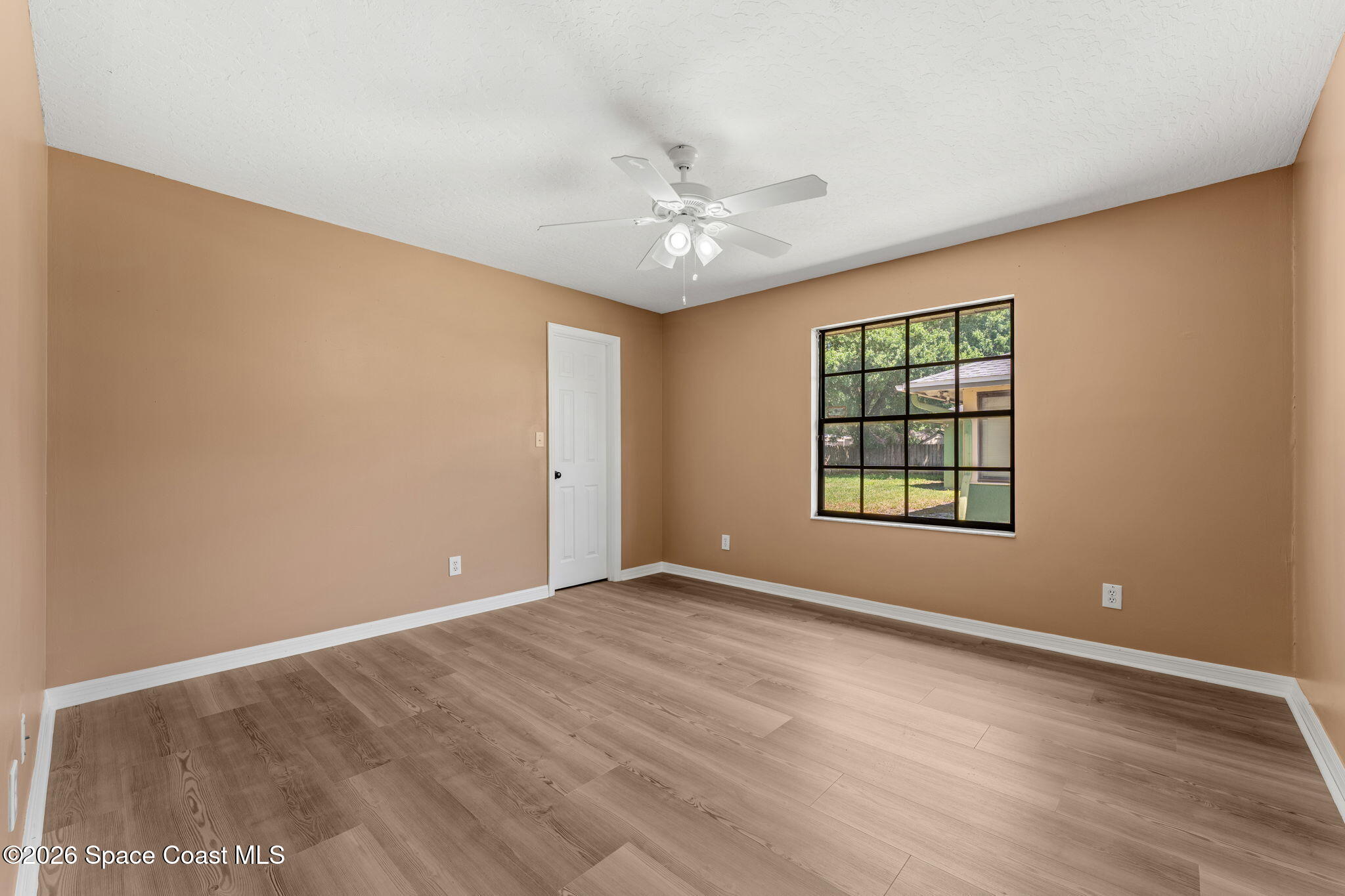950 Whisperpine Drive Melbourne, FL 32901 - Photo 26 of 51 Bedroom 2