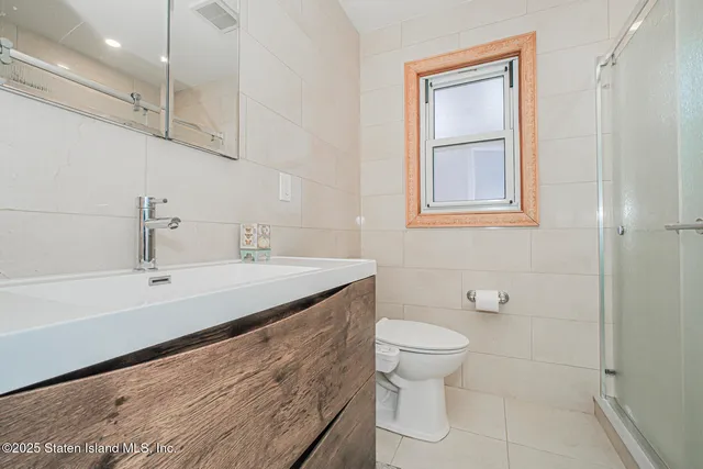 $1,488,888 | 125 Ridgecrest Avenue | Eltingville