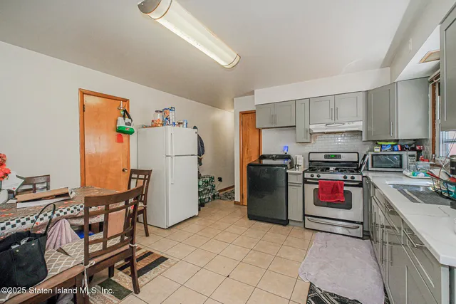 $1,488,888 | 125 Ridgecrest Avenue | Eltingville