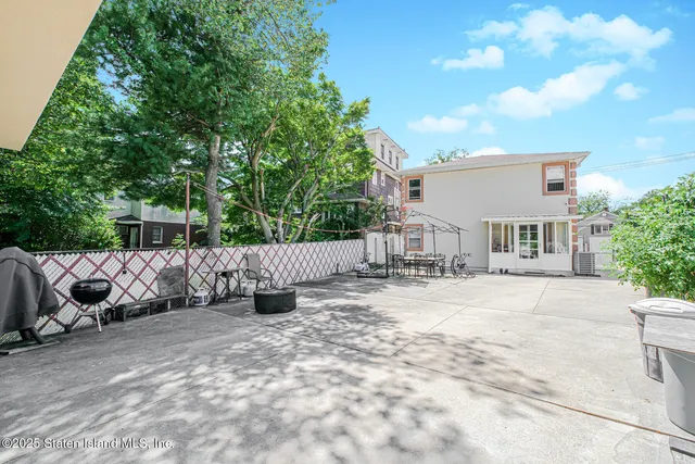 $1,488,888 | 125 Ridgecrest Avenue | Eltingville