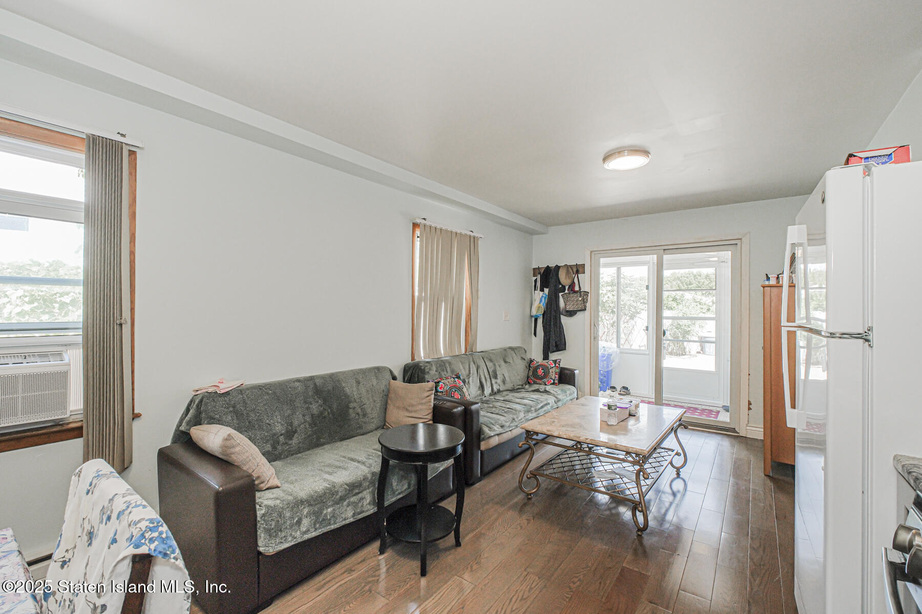 125 Ridgecrest Avenue Staten Island, NY 10312 - Photo 3 of 24 Photo Aug 27 2025, 12 04 05 AM