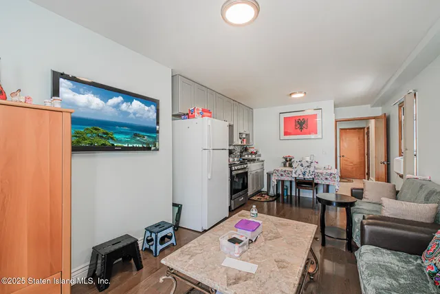 $1,488,888 | 125 Ridgecrest Avenue | Eltingville