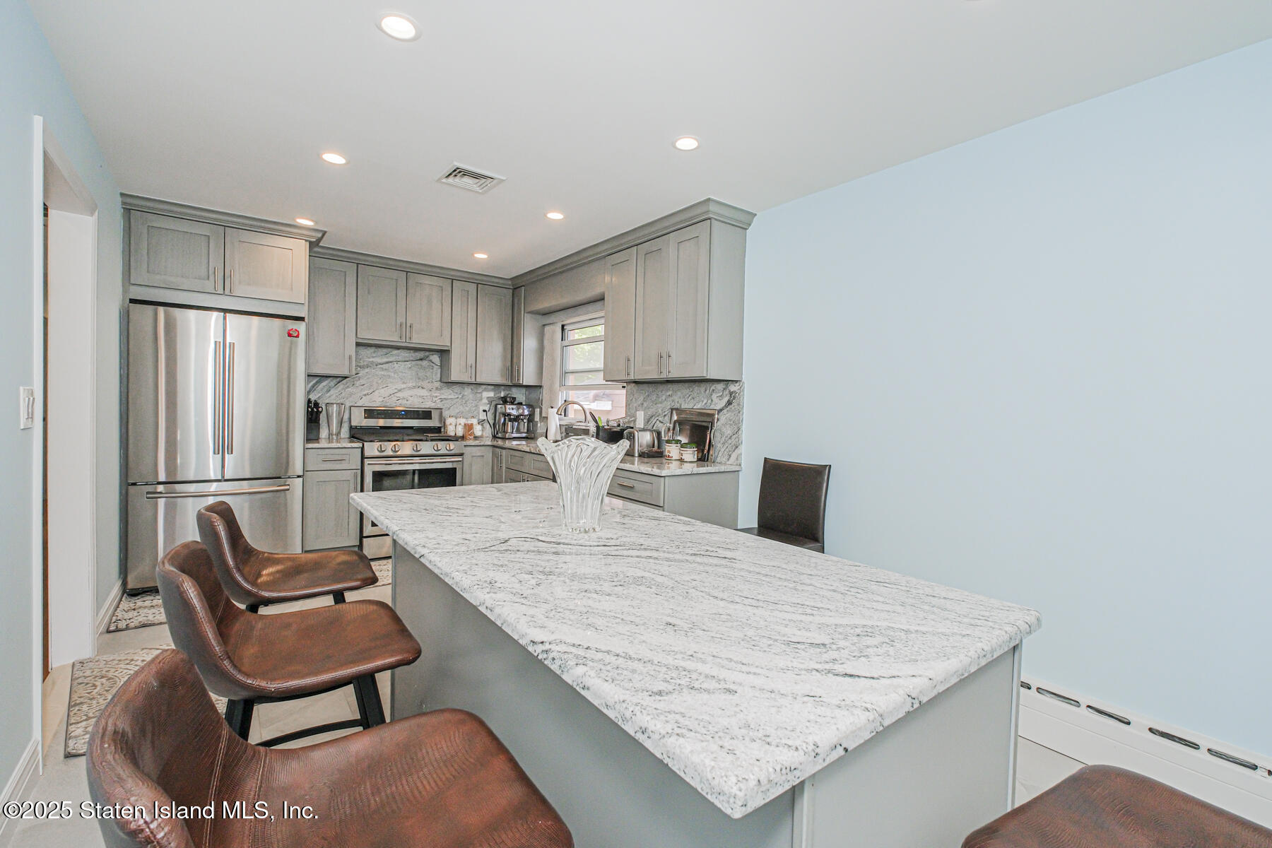 125 Ridgecrest Avenue Staten Island, NY 10312 - Photo 6 of 24 Photo Aug 26 2025, 11 52 32 PM