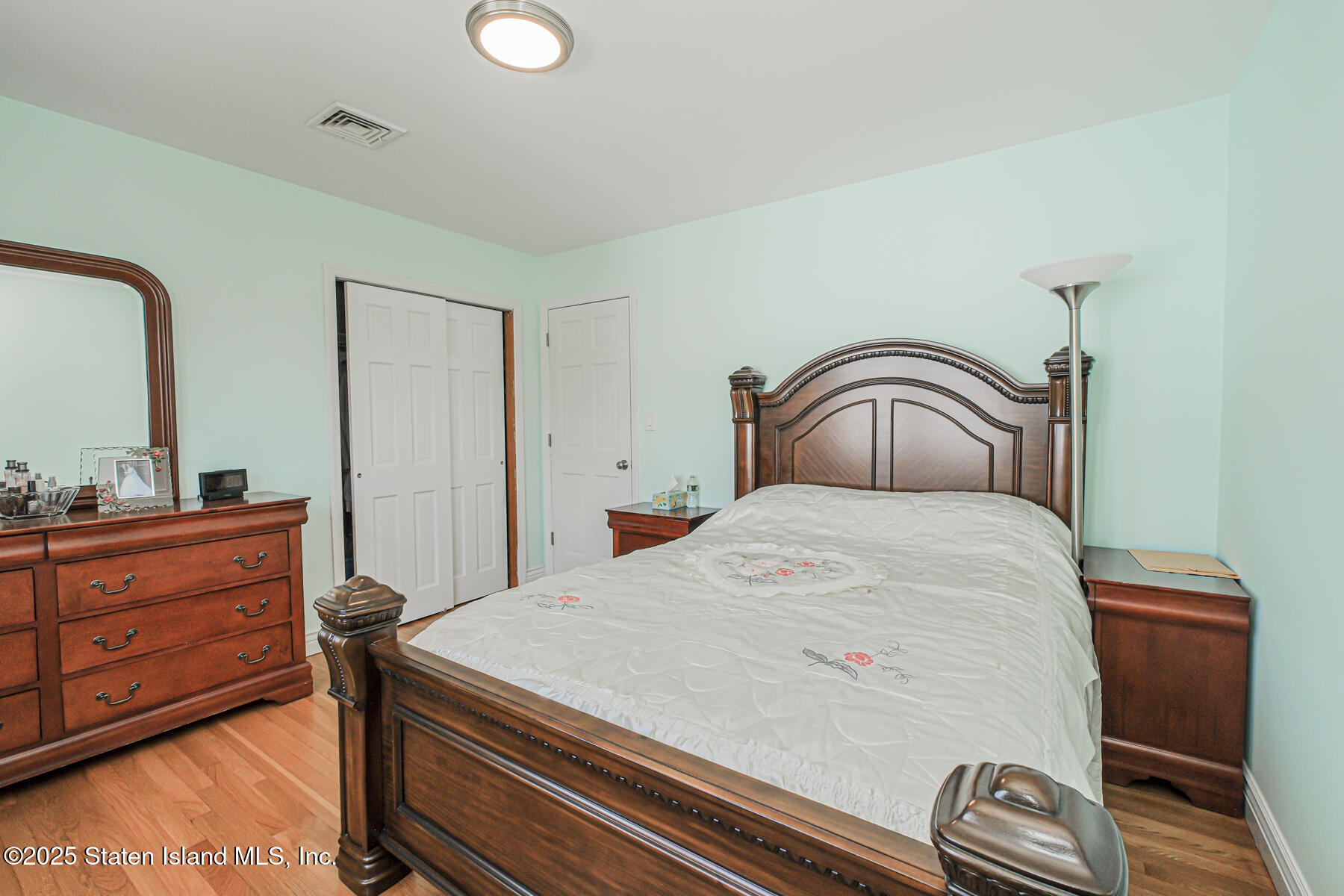 125 Ridgecrest Avenue Staten Island, NY 10312 - Photo 9 of 24 Photo Aug 26 2025, 11 54 51 PM