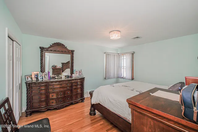 $1,488,888 | 125 Ridgecrest Avenue | Eltingville