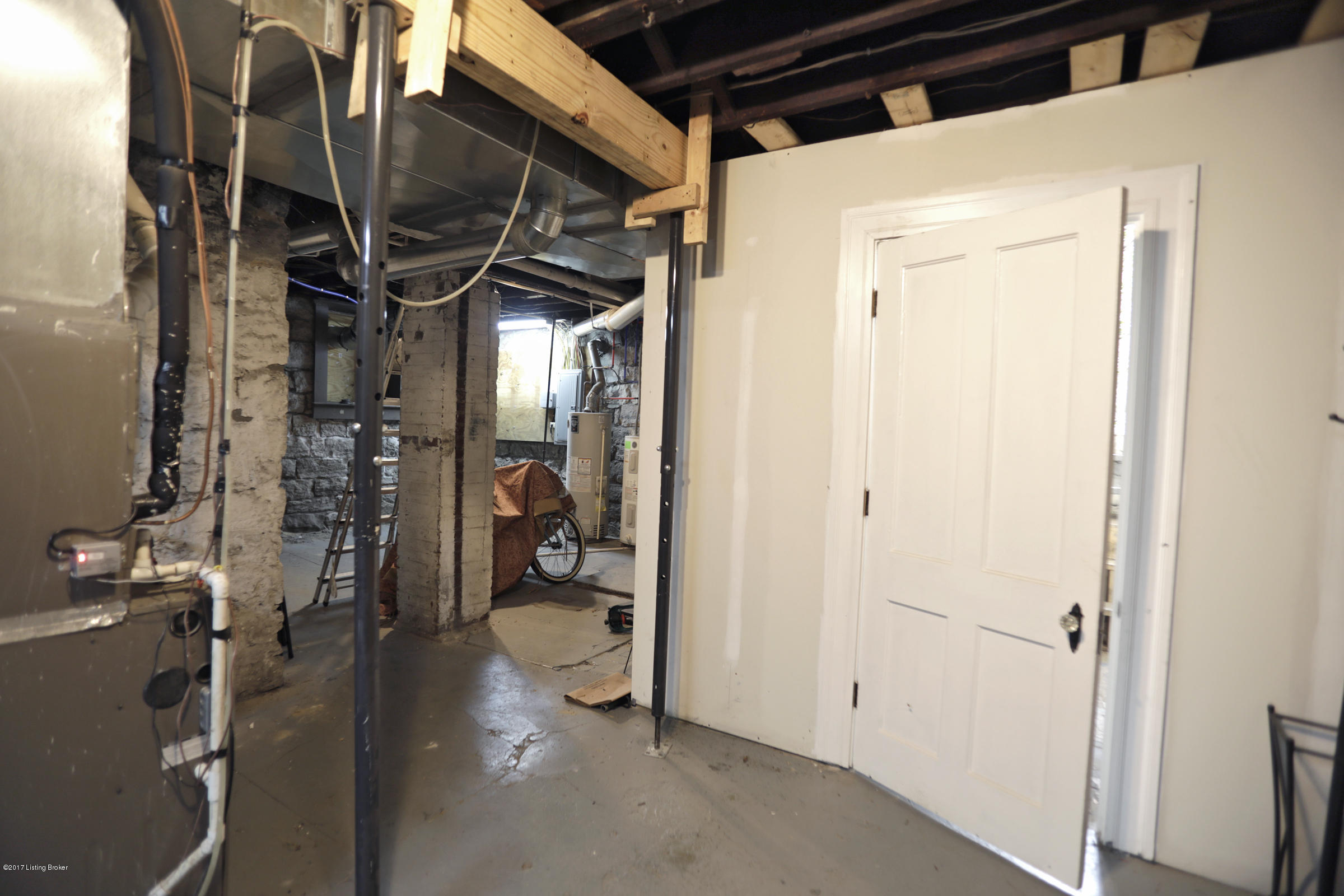 1319 Cherokee Road Louisville, KY 40204 - Photo 77 of 83 1319_074