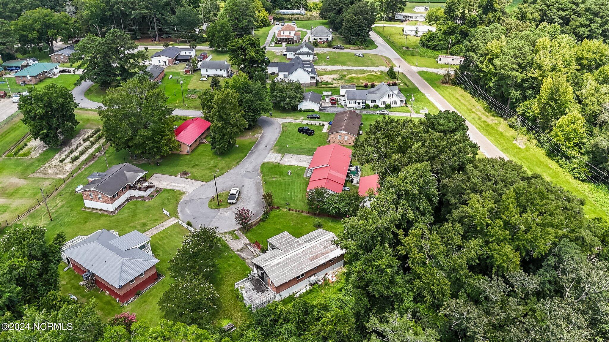 505 Washington Street Windsor, NC 27983 - Photo 13 of 43 49-web-or-mls-DJI_20240731132216_0818_D