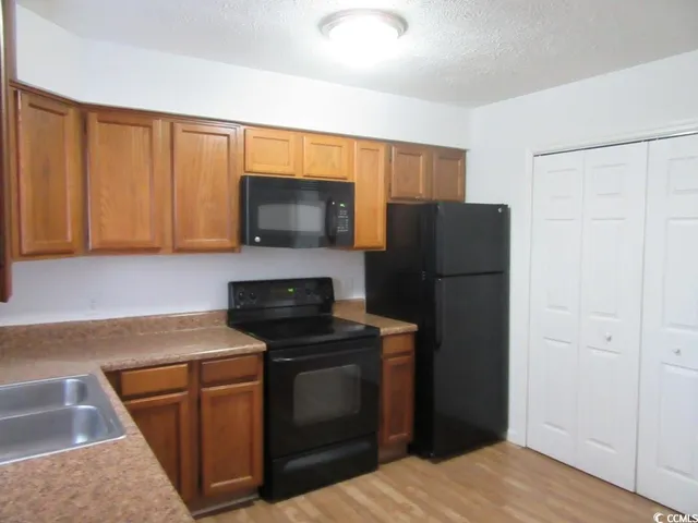 $1,350 | 4389 Lakeside Drive, Unit 16, Little River, SC 29566