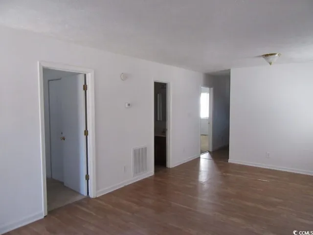 $1,350 | 4389 Lakeside Drive, Unit 16, Little River, SC 29566