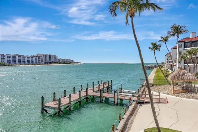 $399,900 | 60 West Pelican Street, Unit 401, Naples, FL 34113
