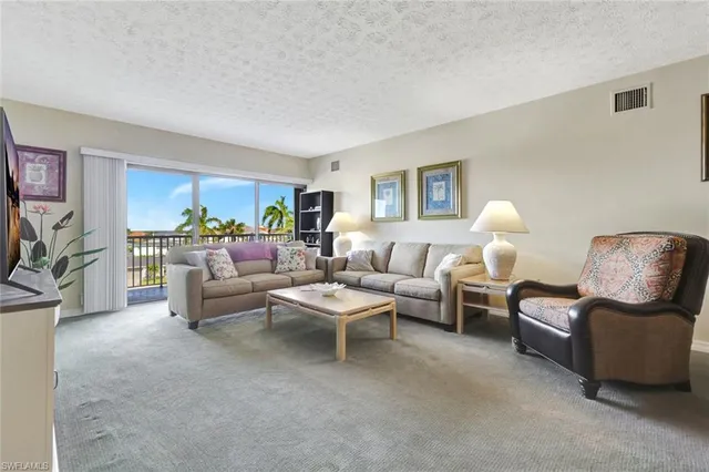 $399,900 | 60 West Pelican Street, Unit 401, Naples, FL 34113