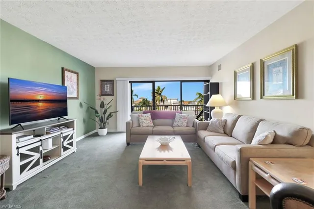 $399,900 | 60 West Pelican Street, Unit 401, Naples, FL 34113