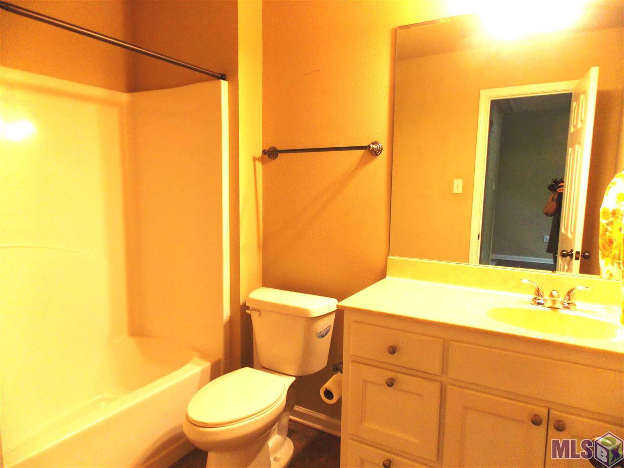9425 Lockhart Road Denham Springs, LA 70726 - Photo 10 of 12 Gallery Image 10
