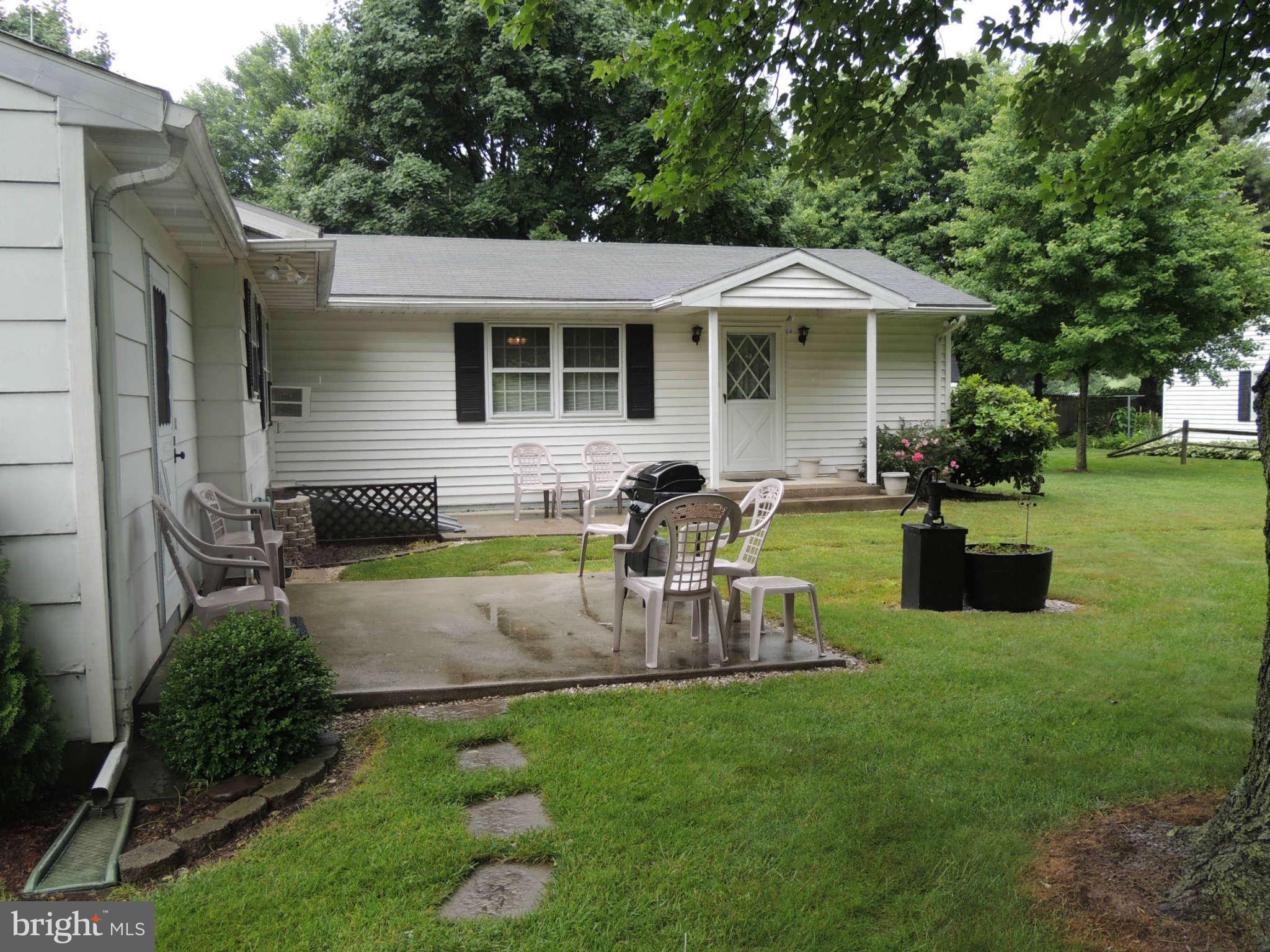 8441 Woodville Road Mount Airy, MD 21771 - Photo 20 of 24 Patio