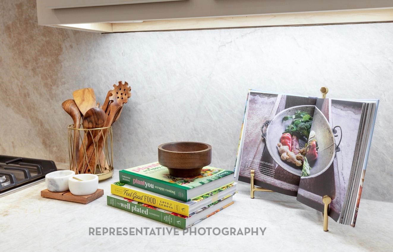 207 Wooded Rill Court Willis, TX 77318 - Photo 5 of 28 a living room with furniture