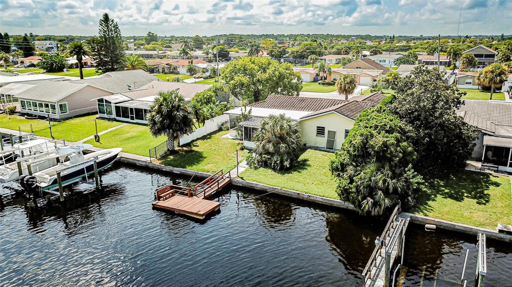 4149 Floramar Terrace New Port Richey, FL 34652 - Photo 6 of 32
