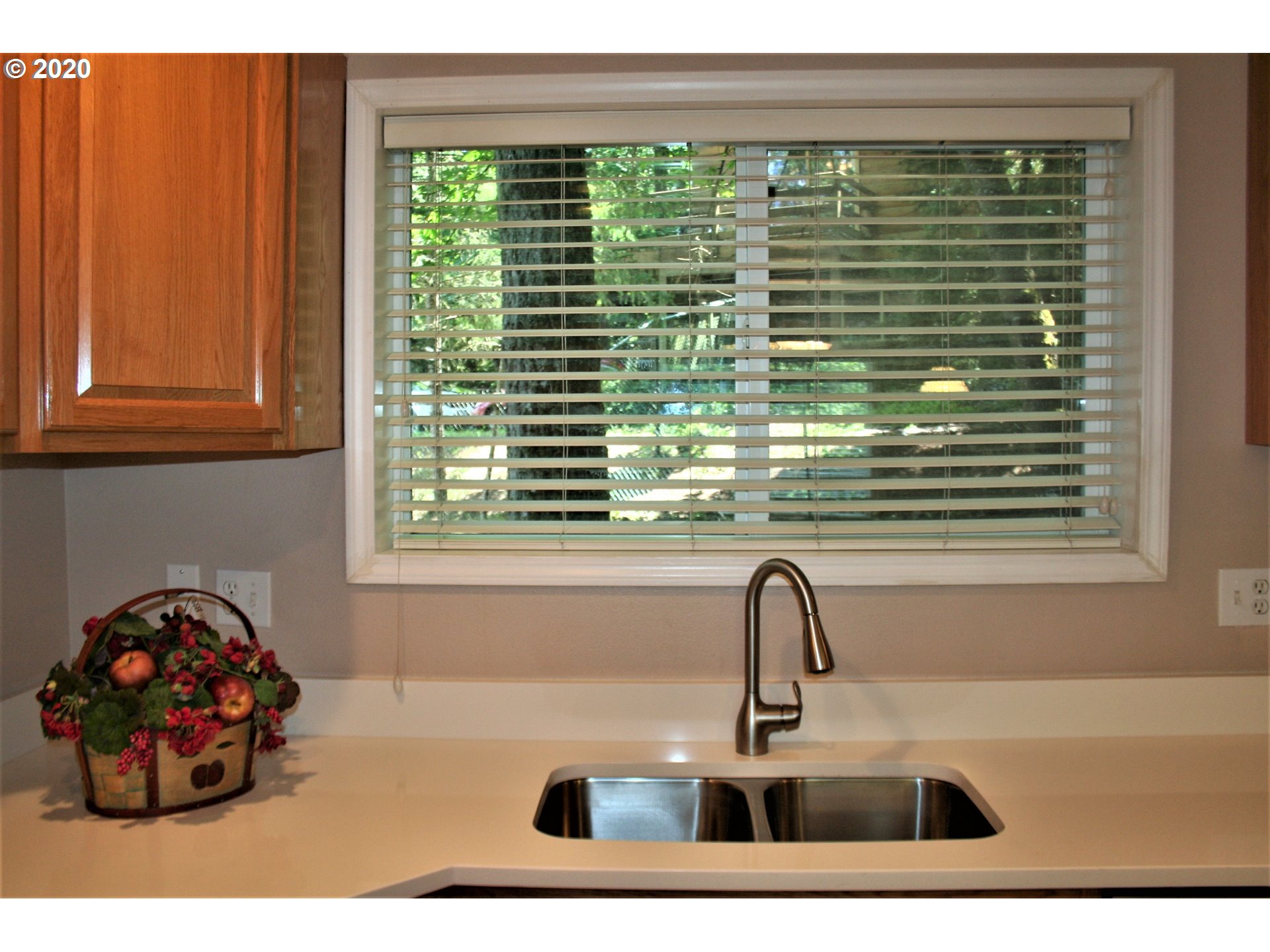 901 South 72nd Street Springfield, OR 97478 - Photo 8 of 16