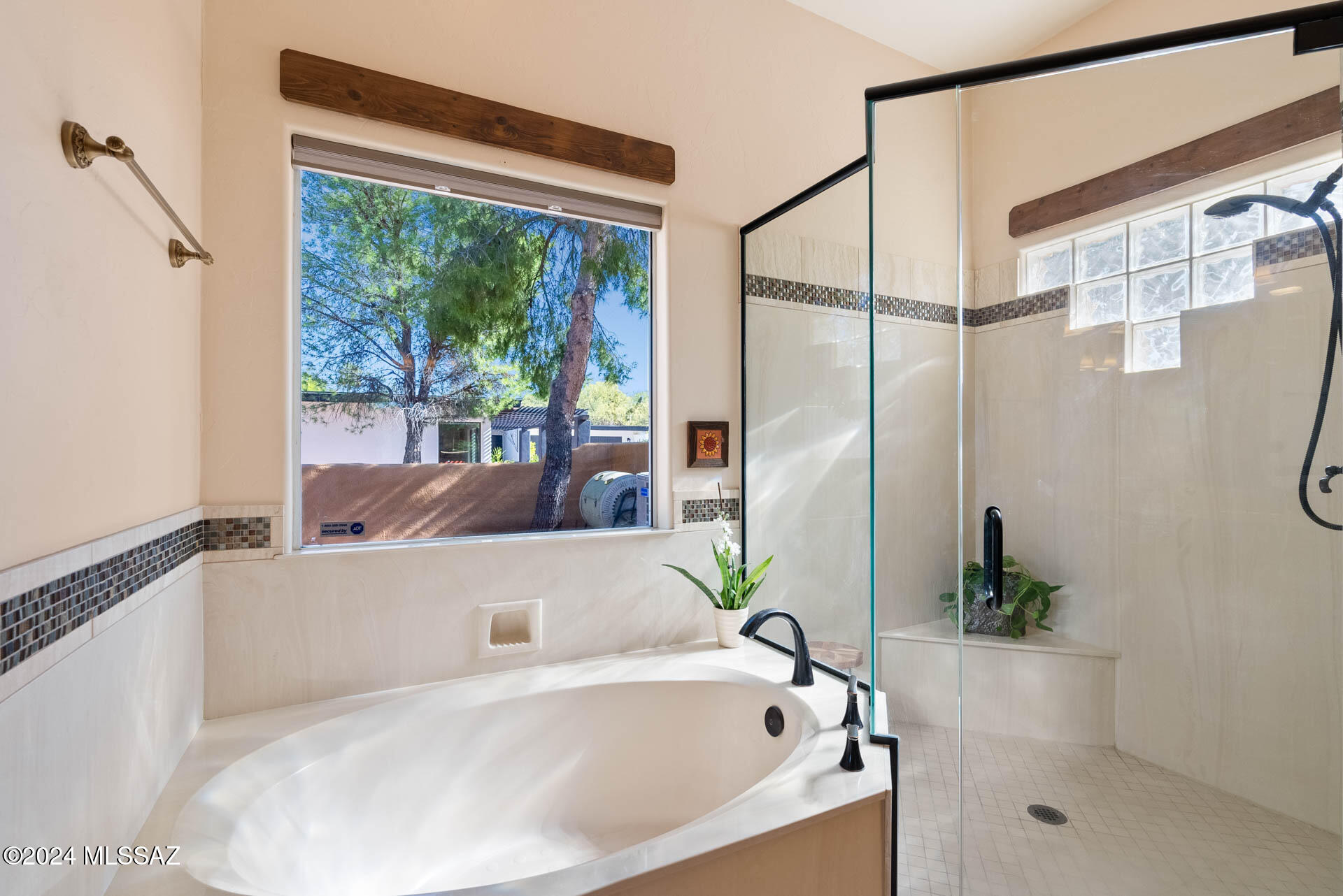 11824 East Wagon Trail Road Tucson, AZ 85749 - Photo 28 of 49