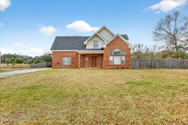 $299,900 | 17161 Fenton Dedeaux Road, Kiln, MS 39556