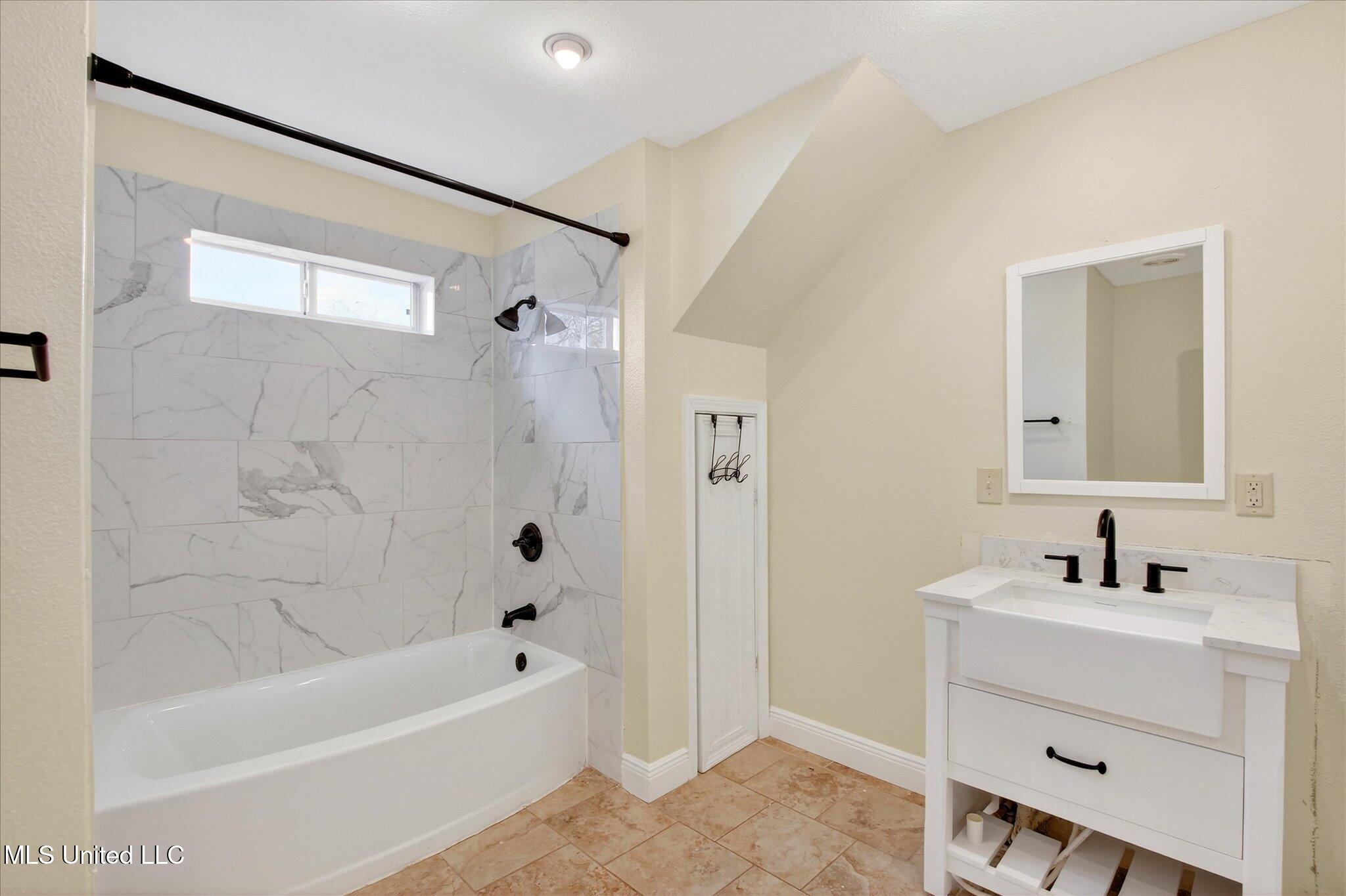 17161 Fenton Dedeaux Road Kiln, MS 39556 - Photo 19 of 29 31-030_IMG_0338