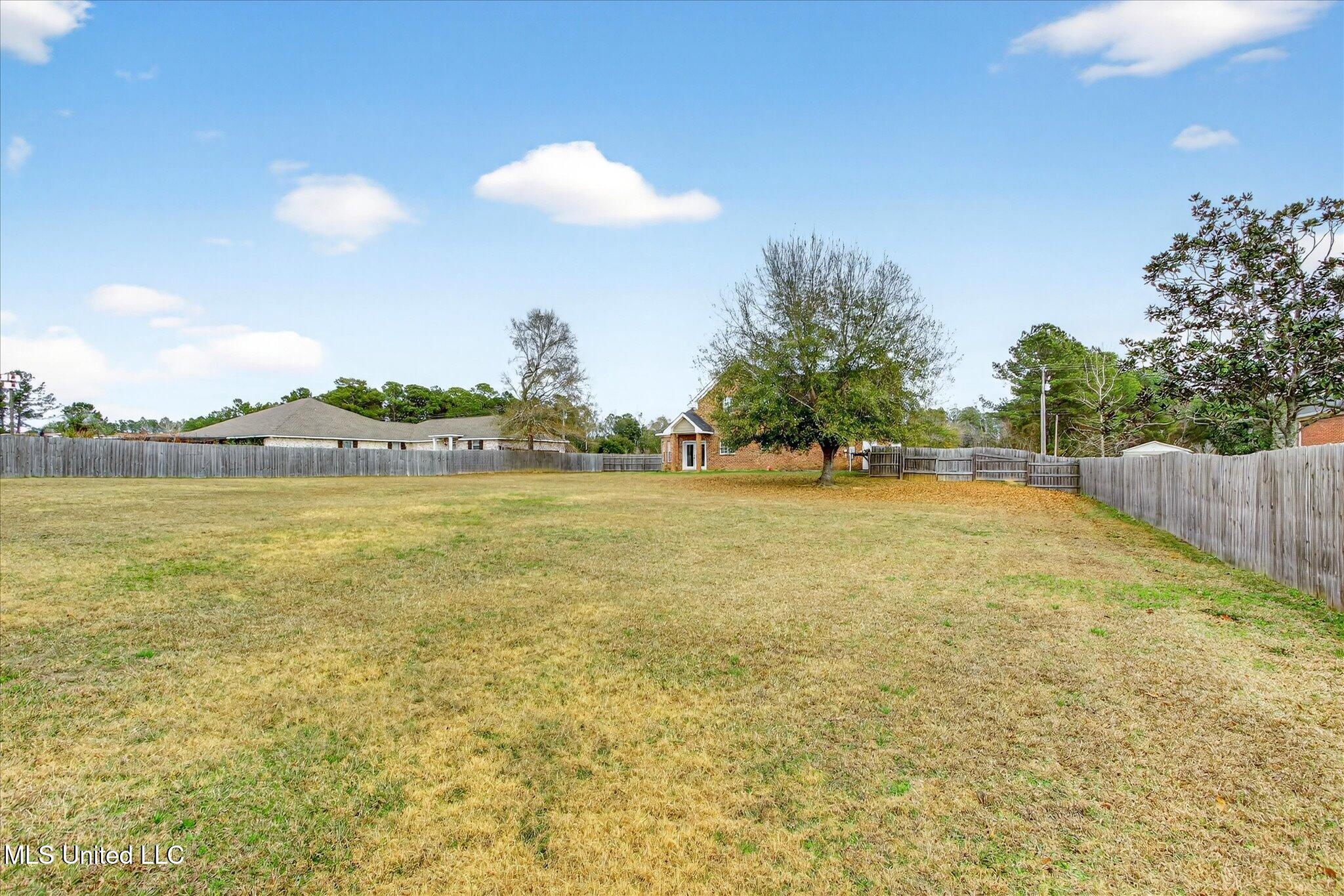 17161 Fenton Dedeaux Road Kiln, MS 39556 - Photo 24 of 29 41-040_IMG_0398
