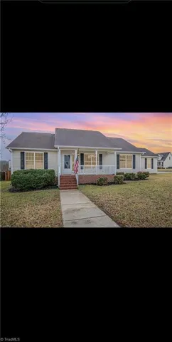 $299,000 | 402 Sterling Ridge Drive, Archdale, NC 27263