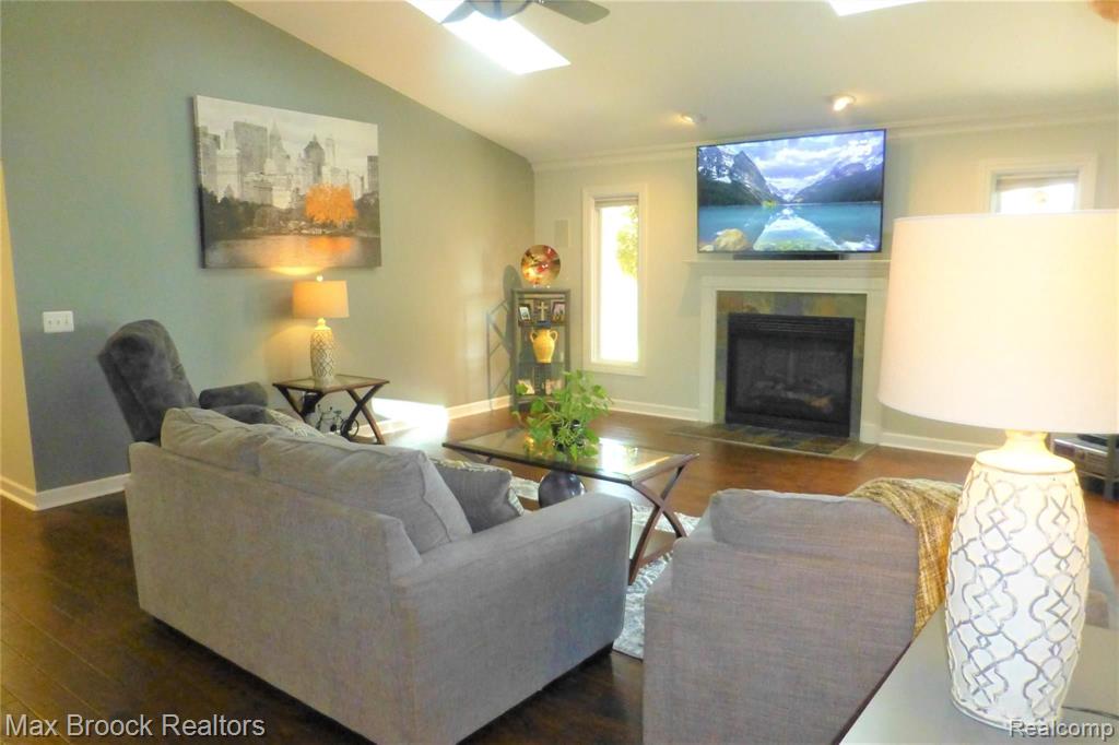 2767 York Road Rochester Hills, MI 48309 - Photo 7 of 19